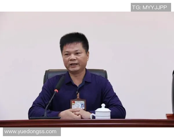 广州羽毛球队在钻石联赛中的拼搏历程与辉煌成就回顾 广州羽毛球队在钻石联赛中的拼搏历程与辉煌成就回顾