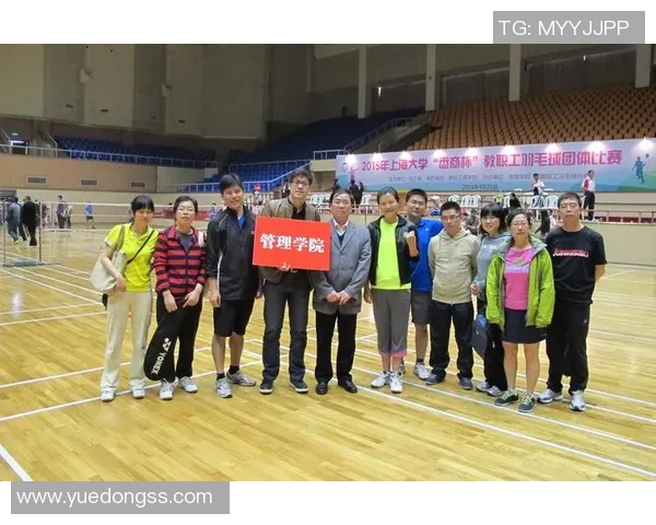 武汉羽毛球队与南京羽毛球队赛后战术分析与复盘探讨